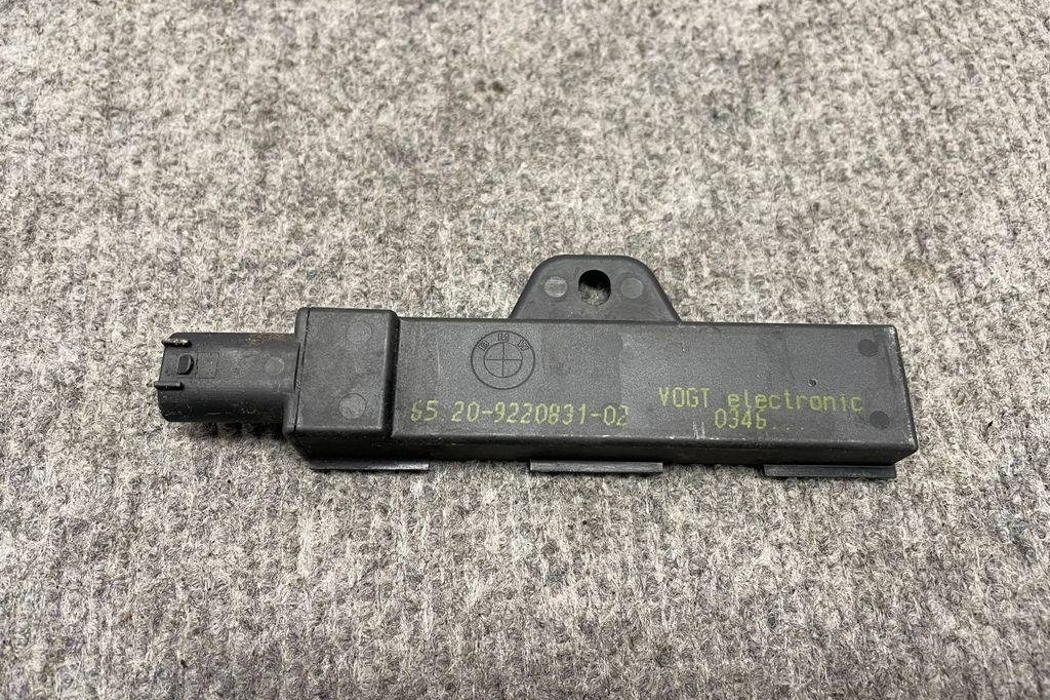 BMW 1 Series F20/F21 (2011-2020) Keyless Entry Antenna 9220831 32189000