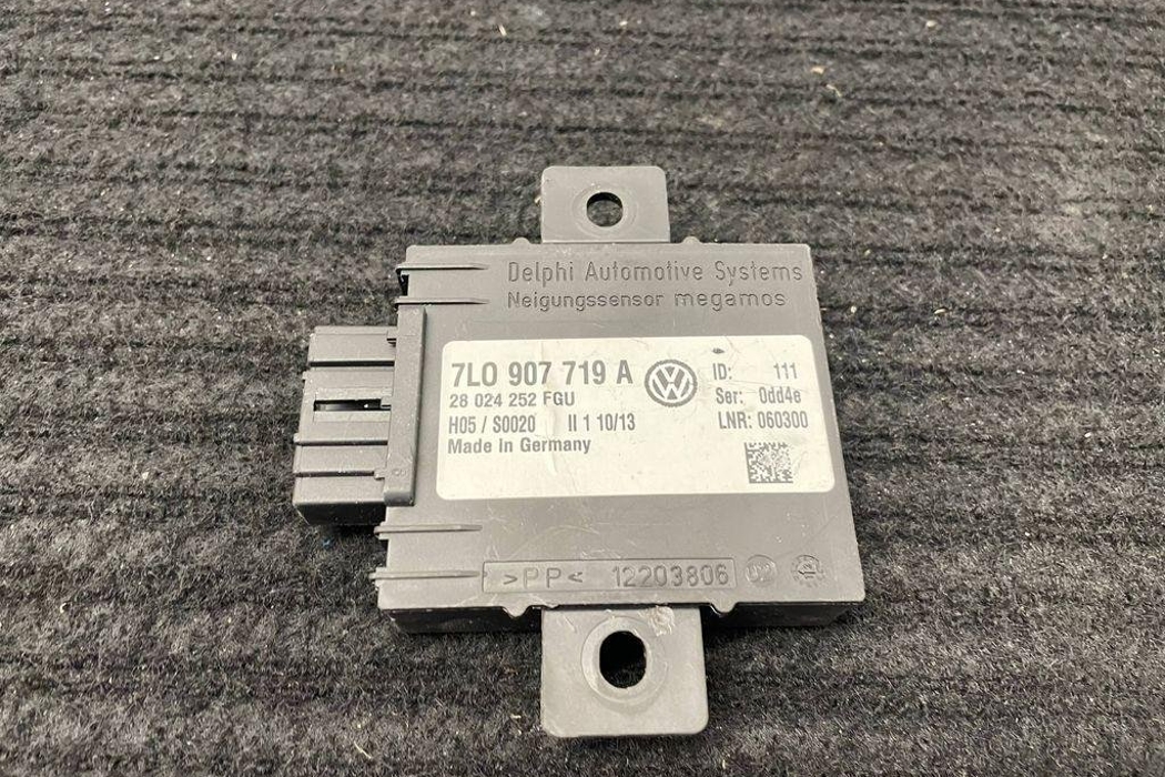 BENTLEY Continental Alarm Signal Control Unit H05S0020,7L0907719A,28024252FGU 32193218