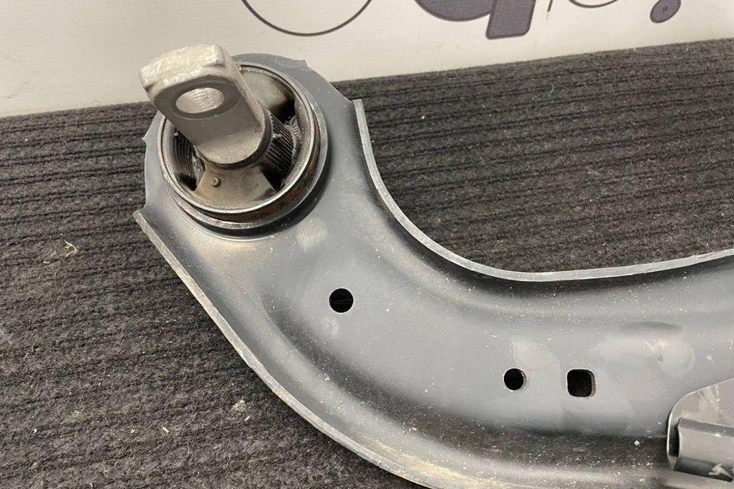 TOYOTA RAV4 5 generation (XA50) (2018-2024) Rear Right Arm 32193546