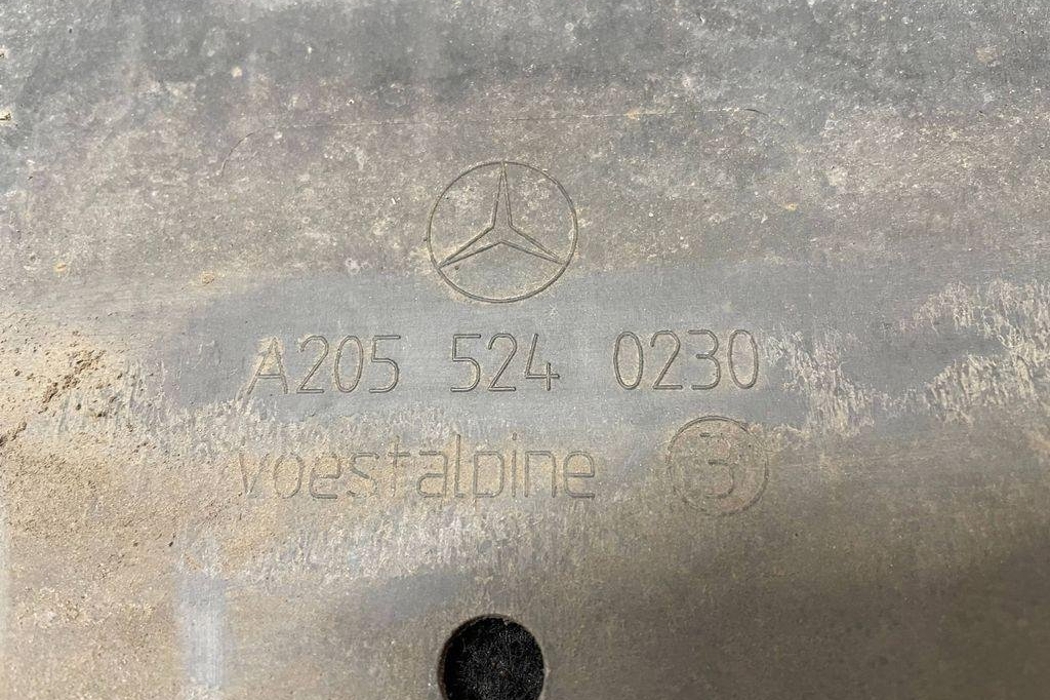 MERCEDES-BENZ C-Class W205/S205/C205 (2014-2023) Защита двигателя A2055240230 32194824