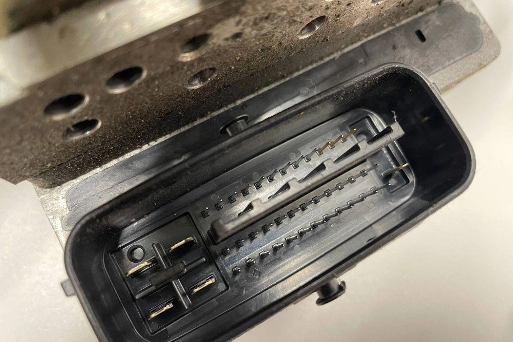 TOYOTA RAV4 5 generation (XA50) (2018-2024) ABS Bloks 4721042212,47210-42212 32195436