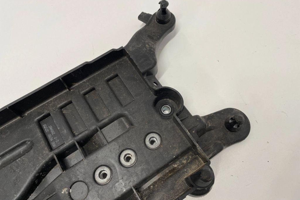 PORSCHE 911 991 (2011-2020) Battery Pad 2Q0915331 32195806