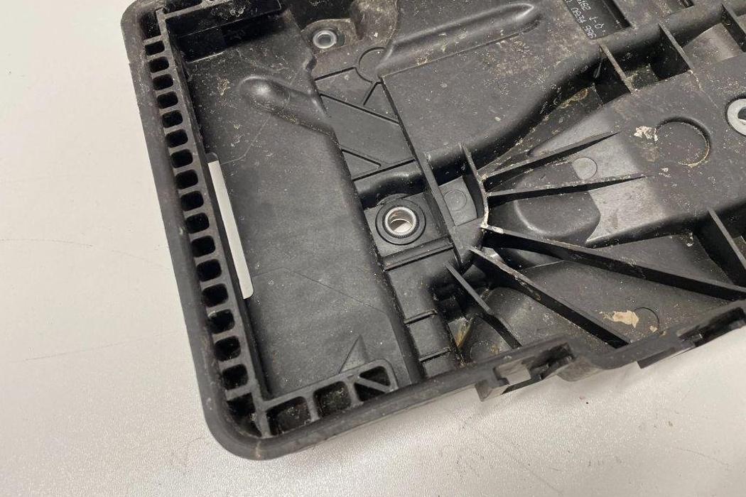PORSCHE 911 991 (2011-2020) Battery Pad 2Q0915331 32195806