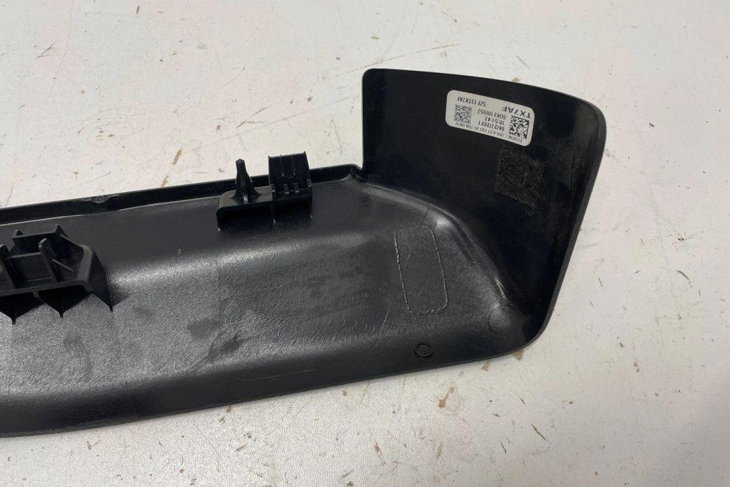 DODGE Ram 4 generation (2008-2023) Seat trim details 5ZF13TX7AF,5ZF17TRMAA 32196009