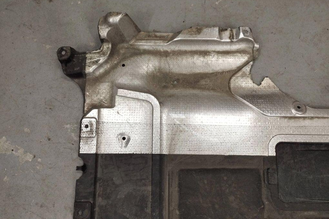 MERCEDES-BENZ GLE W167 (2019-2024) Gearbox Underbody Cover a2135206100 32196369