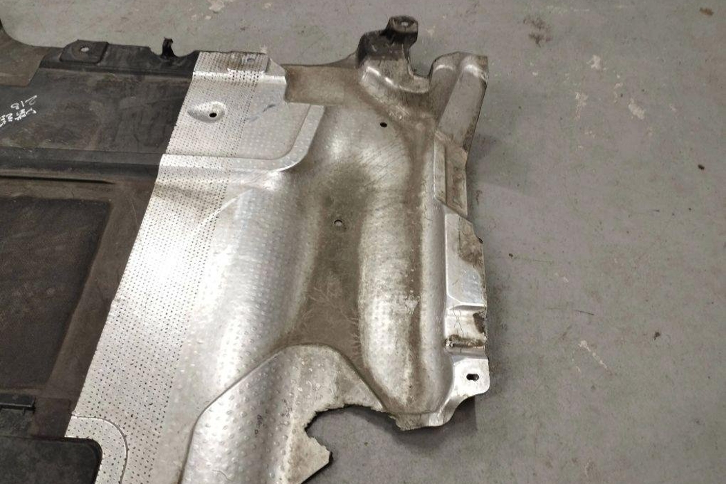 MERCEDES-BENZ GLE W167 (2019-2024) Gearbox Underbody Cover a2135206100 32196369