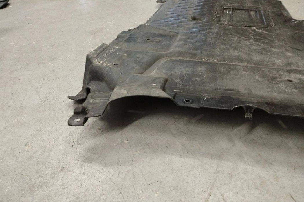 MERCEDES-BENZ GLE W167 (2019-2024) Gearbox Underbody Cover a2135206100 32196369