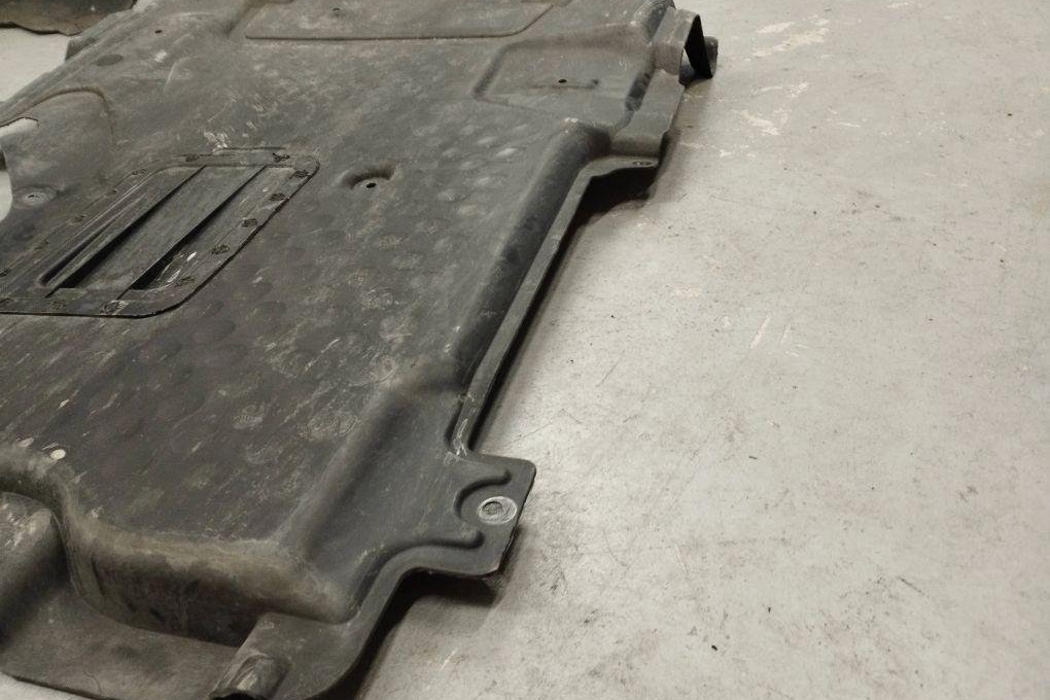 MERCEDES-BENZ GLE W167 (2019-2024) Gearbox Underbody Cover a2135206100 32196369