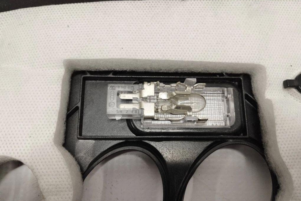 BENTLEY Continental Other Interior Parts 3W2868857 32196538