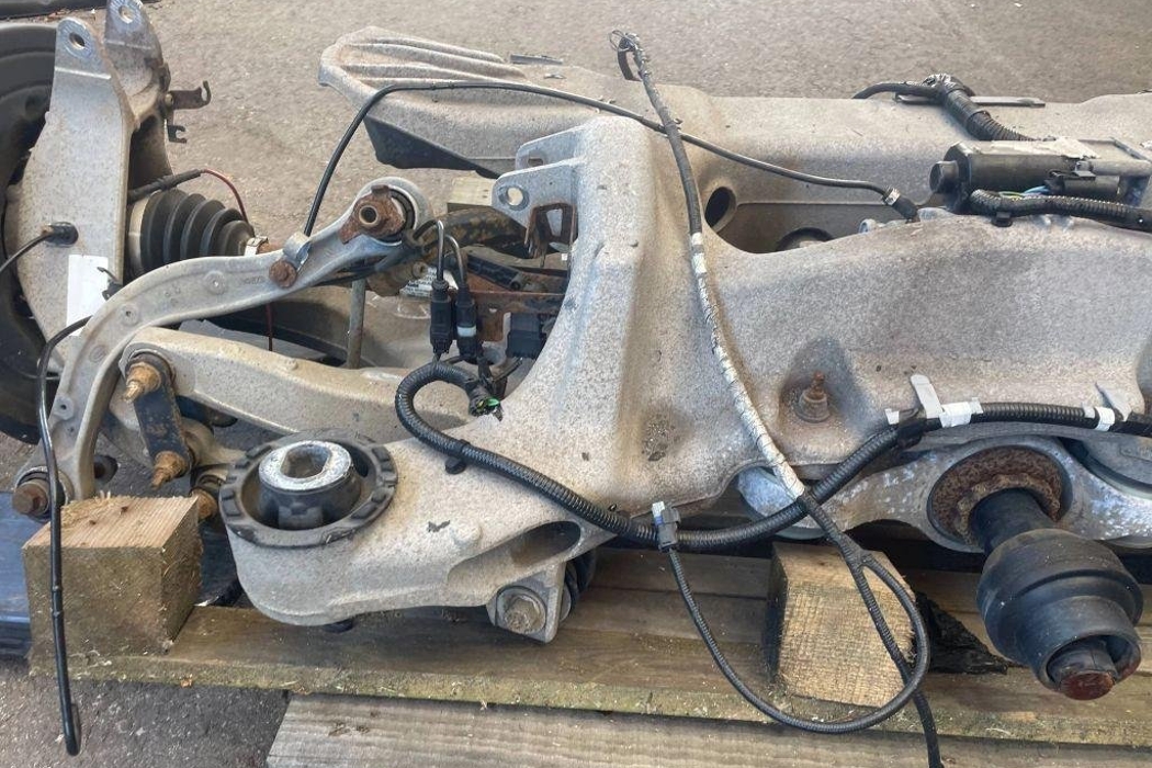 LAND ROVER Range Rover 4 generation (2012-2022) Rear Axle 32197508