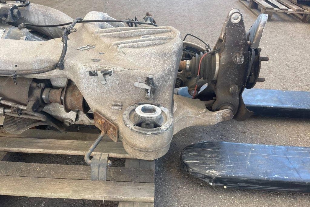 LAND ROVER Range Rover 4 generation (2012-2022) Rear Axle 32197508