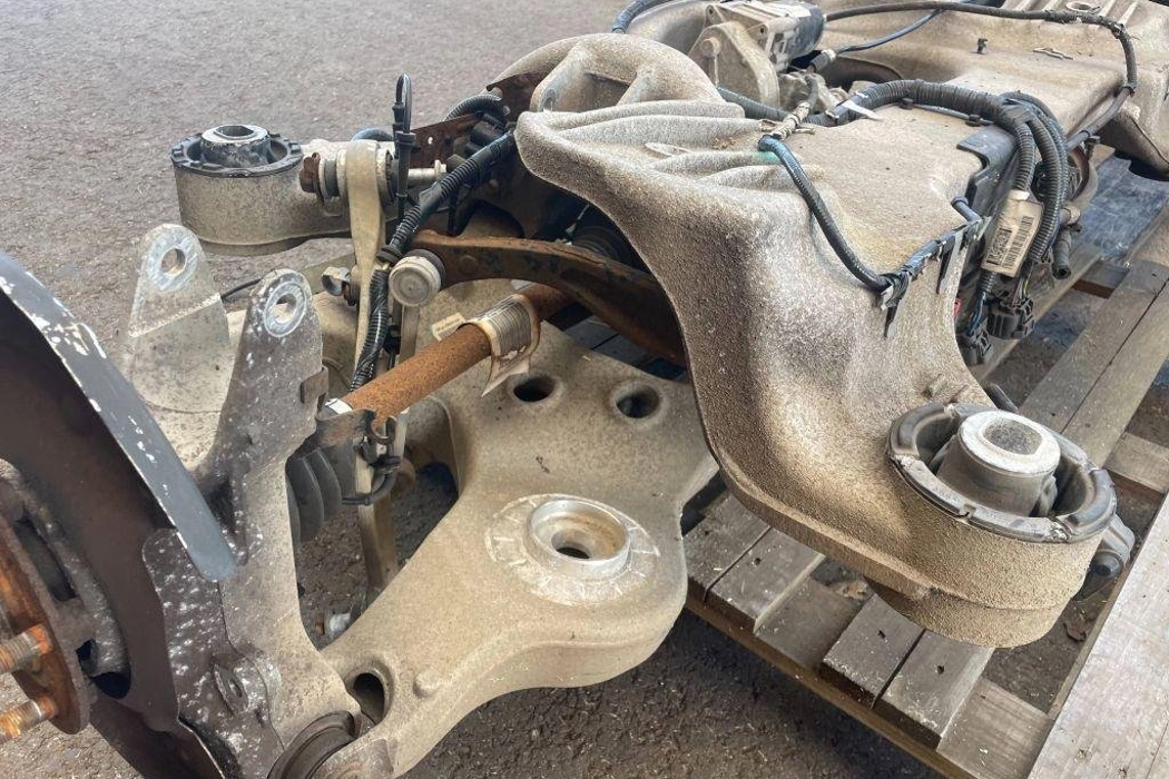 LAND ROVER Range Rover 4 generation (2012-2022) Rear Axle 32197508