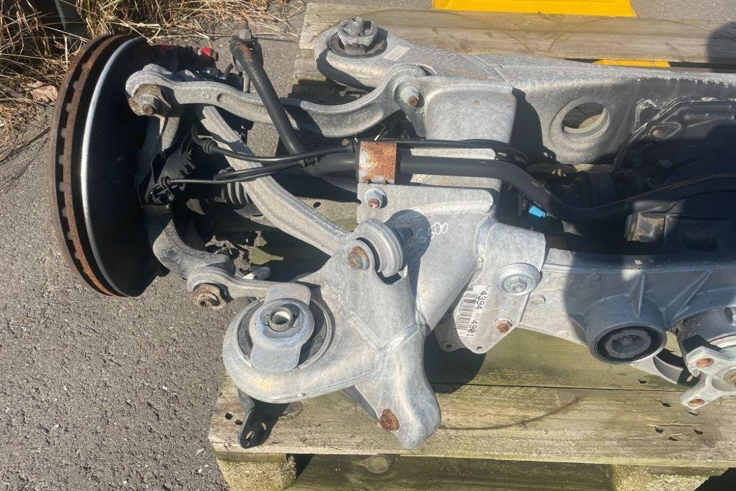 MERCEDES-BENZ CLS-Class C218/X218 (2011-2017) Rear Axle 32197763