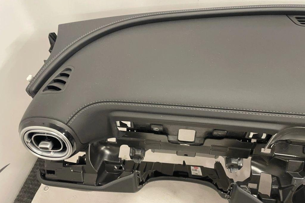 MERCEDES-BENZ GLC X253 (2015-2024) Dashboard 32200191