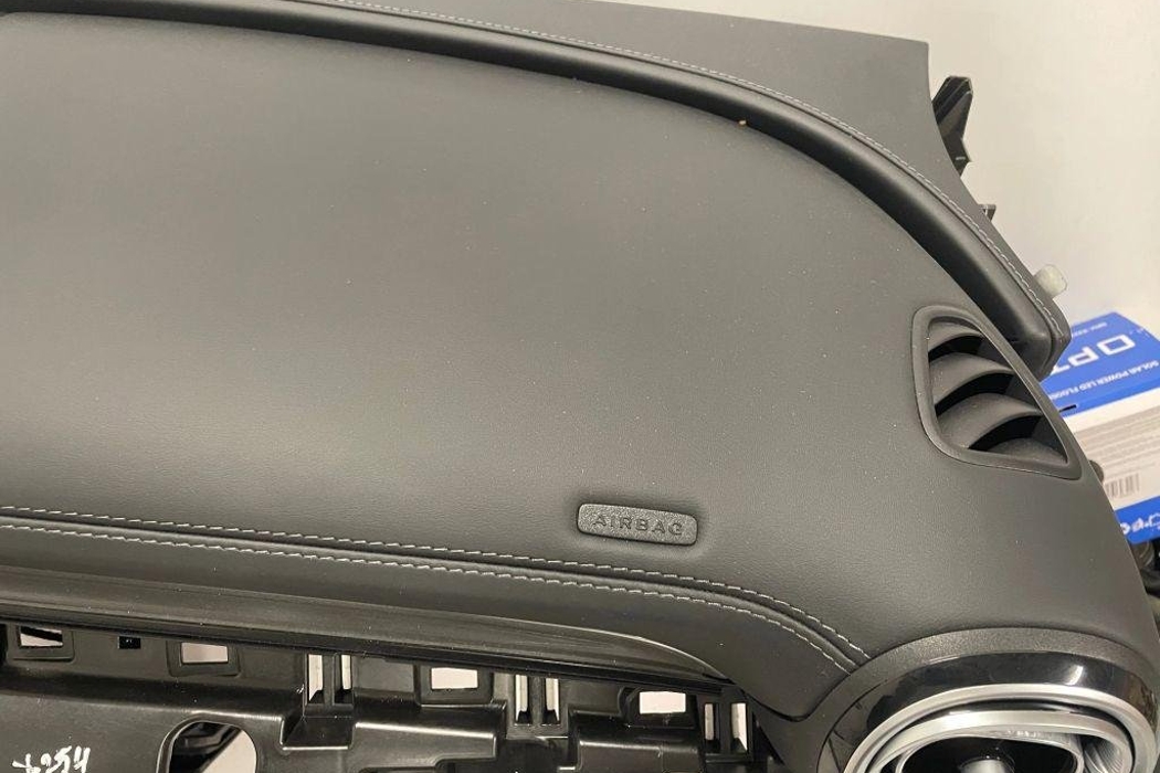 MERCEDES-BENZ GLC X253 (2015-2024) Dashboard 32200191
