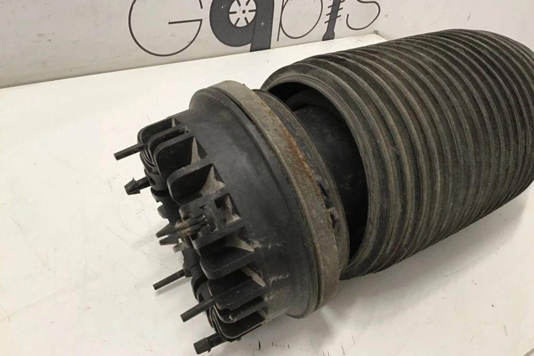 DODGE Ram 4 generation (2008-2023) Rear Left Air Suspension Cushion 68260938AA 32200609