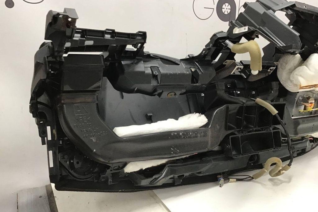 SUBARU Outback 6 generation (2019-2023) Dashboard 32201948