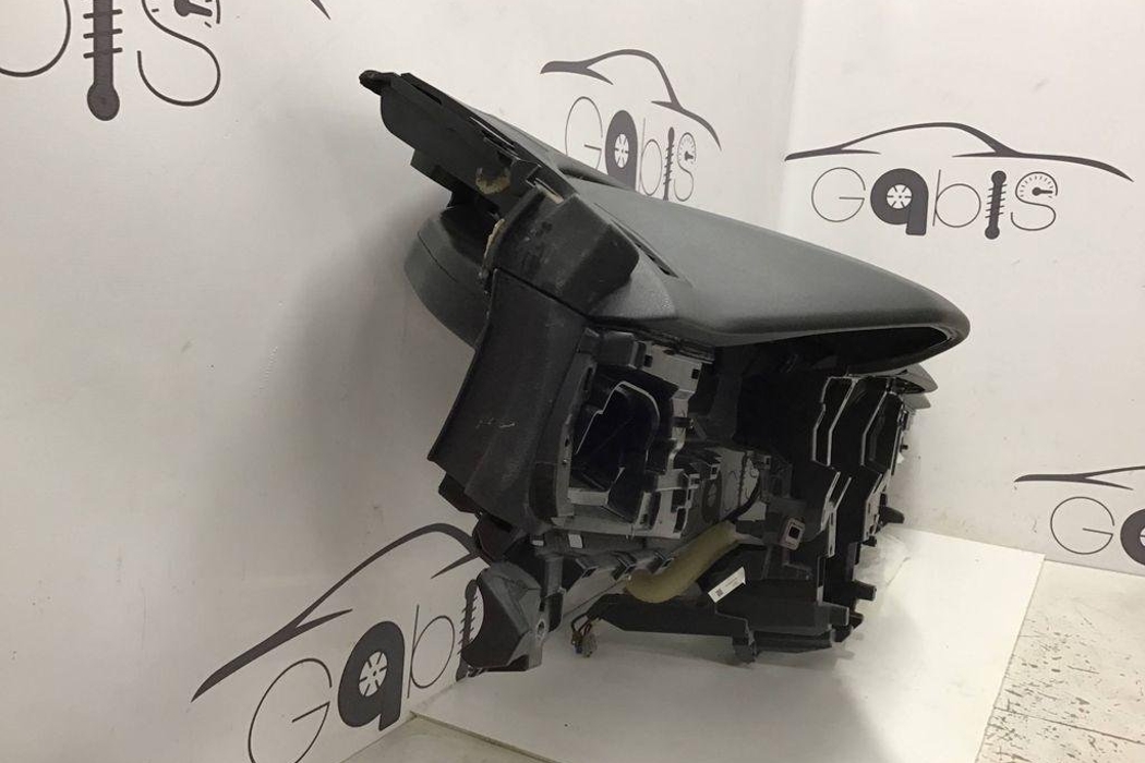 SUBARU Outback 6 generation (2019-2023) Dashboard 32201948