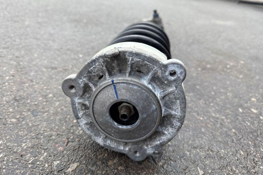 AUDI Q5 8R (2008-2017) Front Left Shock Absorber 4M0413037N,80A413031AG,80A411105,80A413333 32203063