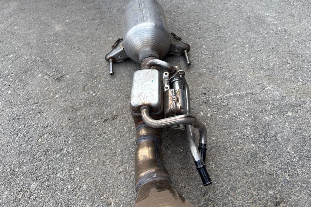 LEXUS UX 1 generation (2018-2023) Catalyst 33739 32203255