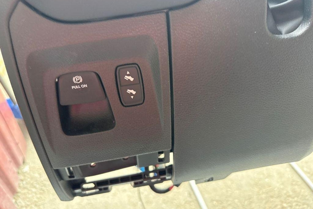 DODGE Ram 4 generation (2008-2023) Dashboard 32203884