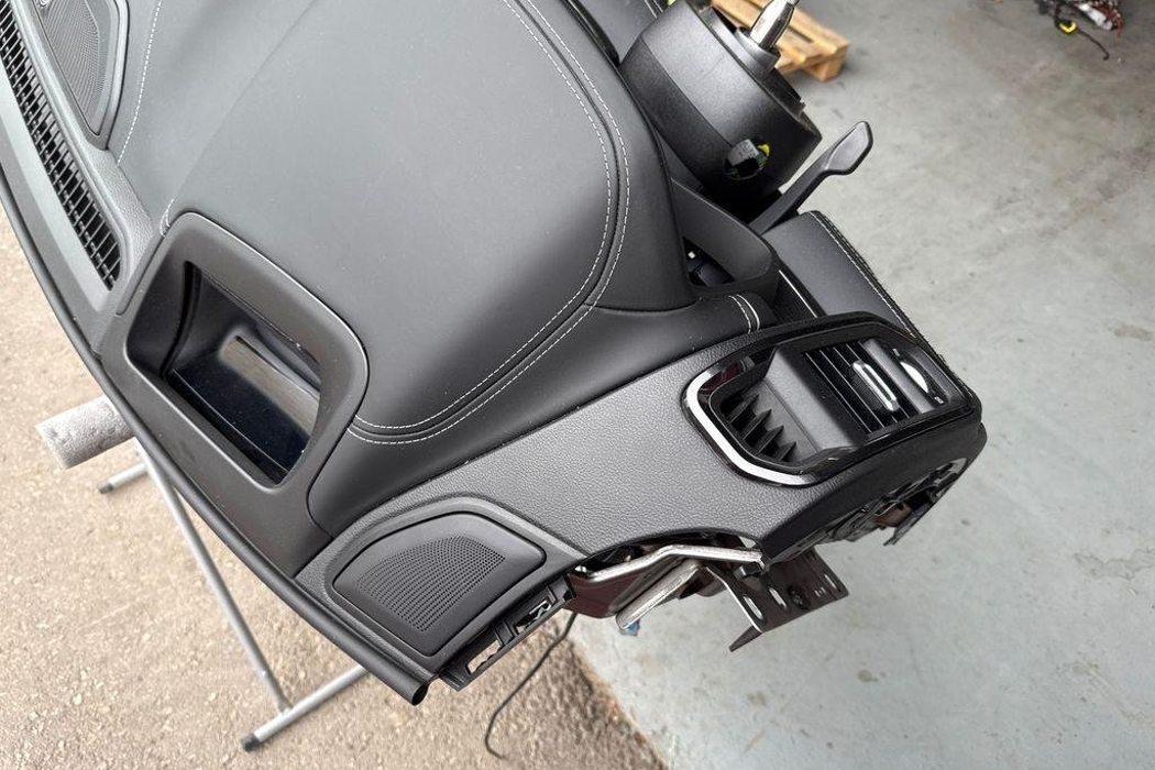 DODGE Ram 4 generation (2008-2023) Dashboard 32203884