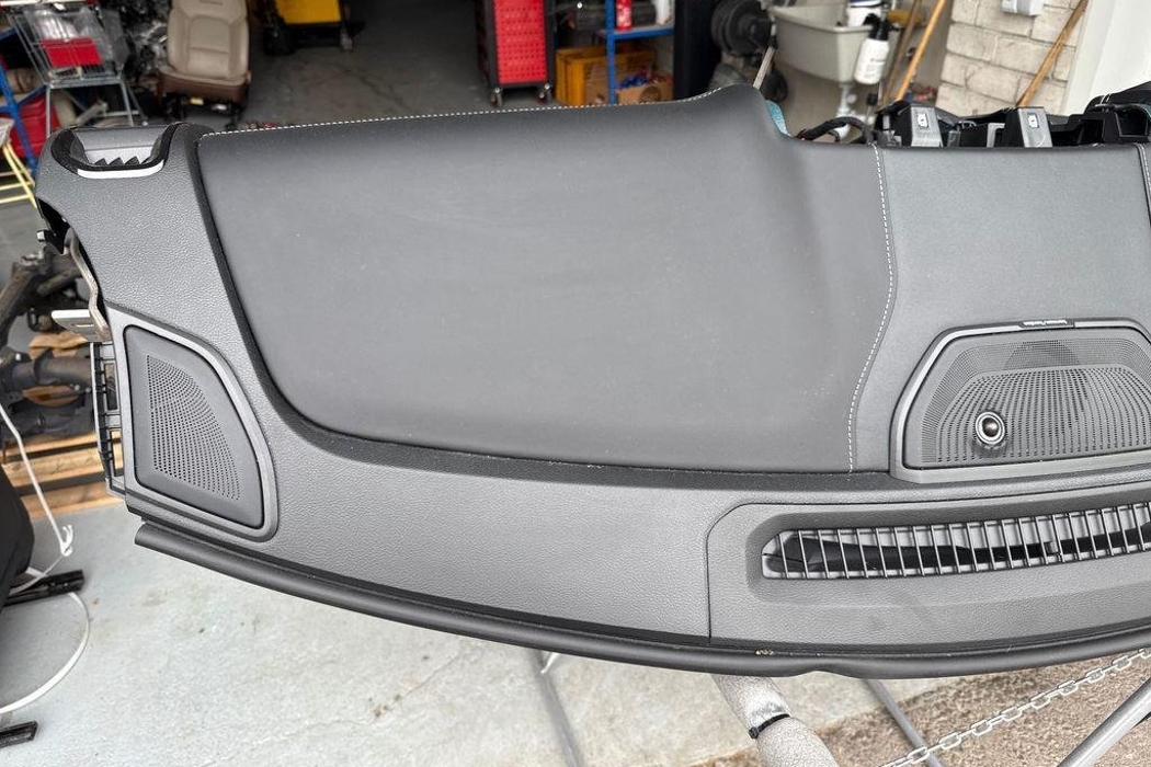 DODGE Ram 4 generation (2008-2023) Dashboard 32203884