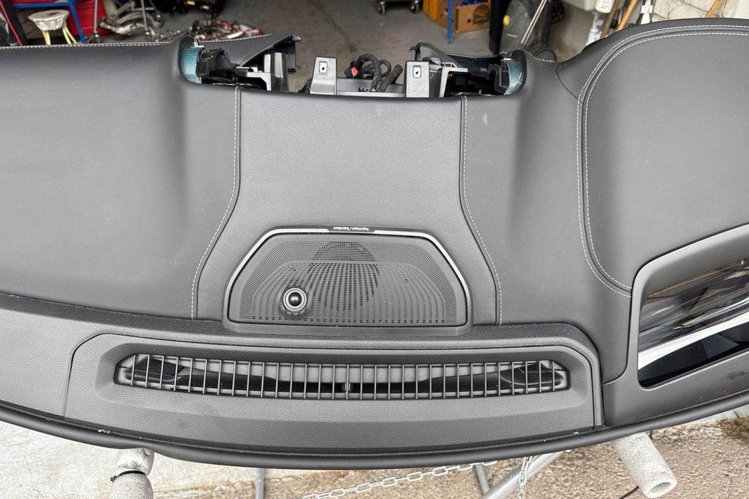 DODGE Ram 4 generation (2008-2023) Dashboard 32203884