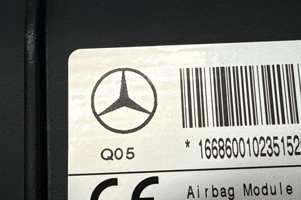 MERCEDES-BENZ GLE W166 (2015-2018) Подушка безопасности для колен A1668600102 32203931