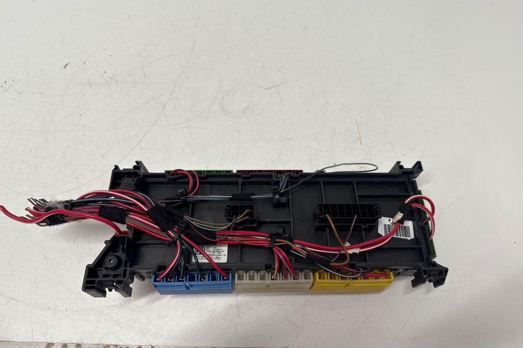 MERCEDES-BENZ GLE W166 (2015-2018) Fuse box A1669061202 32203972