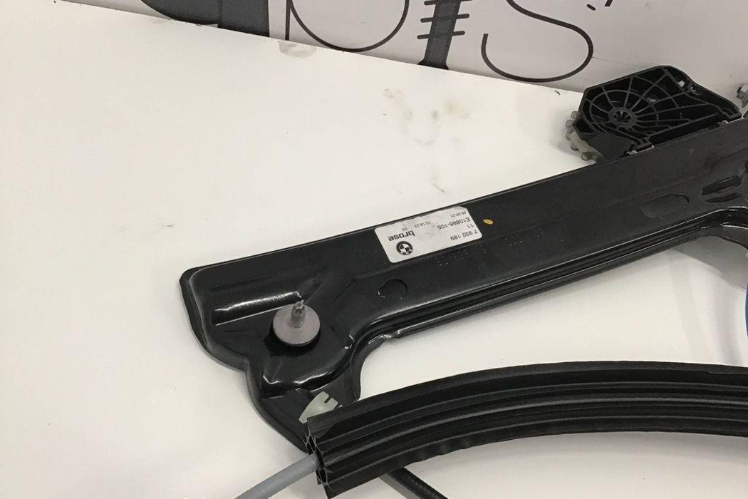 BMW iX I20 (2021-2024) Стеклоподъемник передней левой двери 7932189,5A09AE5 32204016