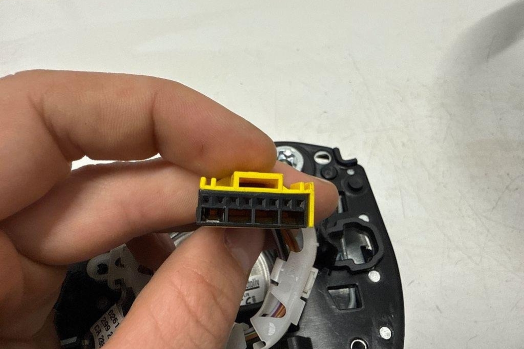 VOLVO XC60 2 generation (2017-2024) Steering Wheel 32227595 32204507