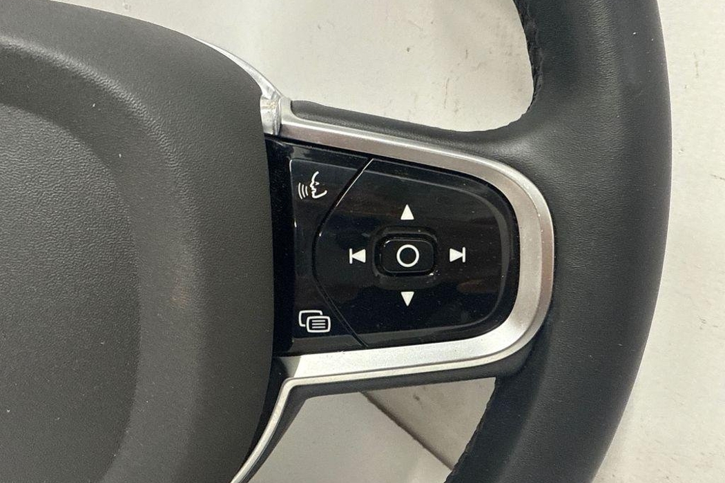 VOLVO XC60 2 generation (2017-2024) Steering Wheel 32227595 32204507