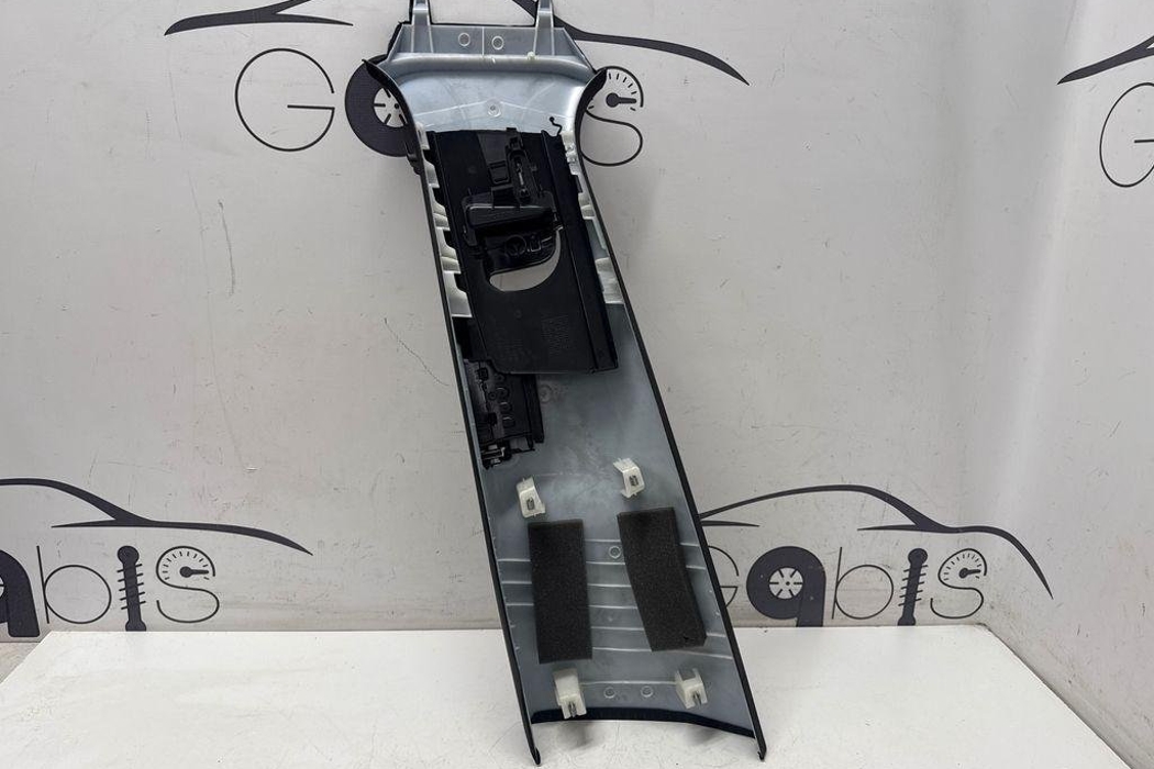 VOLVO XC60 2 generation (2017-2024) Right Side B Pillar Trim 32314855,32314857,31479438,31479434 32204526