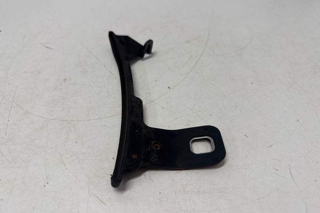 AUDI A4 B9/8W (2015-2024) Rear arch 8W0853827B 32205249