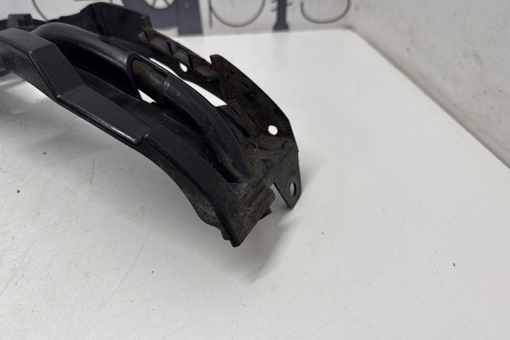 MERCEDES-BENZ C-Class W205/S205/C205 (2014-2023) Aizmugurējā labā bampera stiprinājums A2058802102 32205443