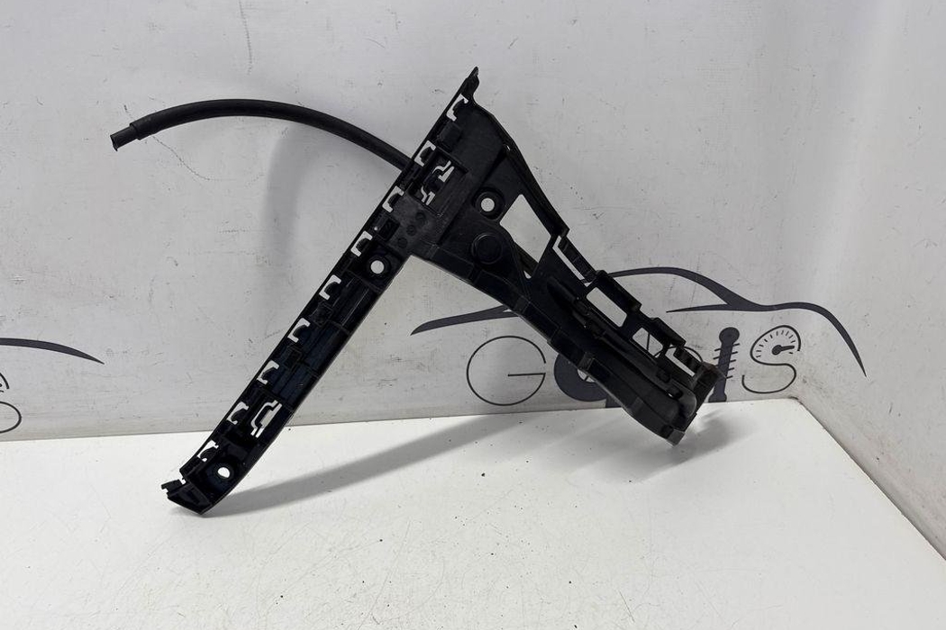 MERCEDES-BENZ C-Class W205/S205/C205 (2014-2023) Aizmugurējā labā bampera stiprinājums A2058802102 32205443