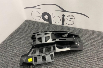 PORSCHE Macan 1 generation (2013-2023) Aizmugurējā labā bampera stiprinājums 95B807484A,95B807572A 32190594