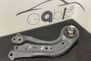 TOYOTA RAV4 5 generation (XA50) (2018-2024) Rear Right Arm 32193546