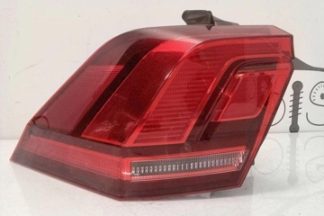 VOLKSWAGEN Tiguan 2 generation (2016-2024) Aizmugurējais labais lukturis 205795,5NA945311,2SD2078 32196788