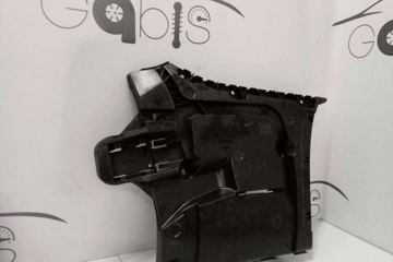BMW 5 Series G30/G31 (2016-2023) Aizmugurējā labā bampera stiprinājums 21754011,7387316 32197703
