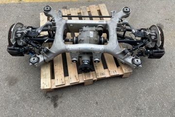 BMW 7 Series G11/G12 (2015-2023) Rear Axle 32200493