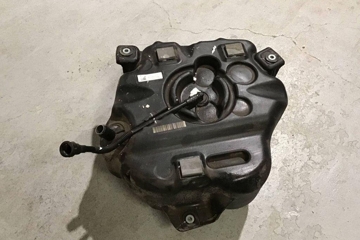BMW 7 Series G11/G12 (2015-2023) AdBlue tank 7378033 32200694