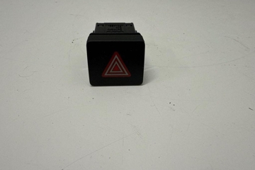 AUDI A4 B9/8W (2015-2024) Hazard button 8W0941509A 32202812