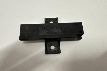 AUDI A4 B9/8W (2015-2024) Front Left Roof Handle 4M0907247 32202825