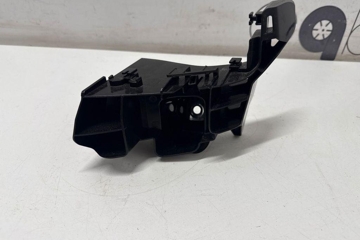 LEXUS UX 1 generation (2018-2023) Aizmugurējā labā bampera stiprinājums 5256276020 32203331