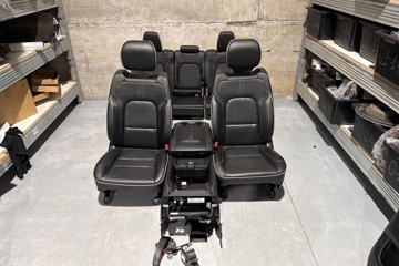 DODGE Ram 4 generation (2008-2023) Interiérové sedadlá s kitom dverí 32203453