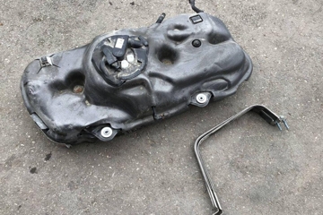 TOYOTA RAV4 5 generation (XA50) (2018-2024) Degvielas tvertne 7710042560 32203877