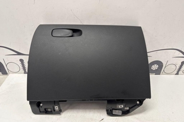 VOLVO XC60 2 generation (2017-2024) Glove Box 31417596 32204519