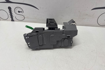 VOLVO XC60 2 generation (2017-2024) Power Distribution Box 31456002 32204775
